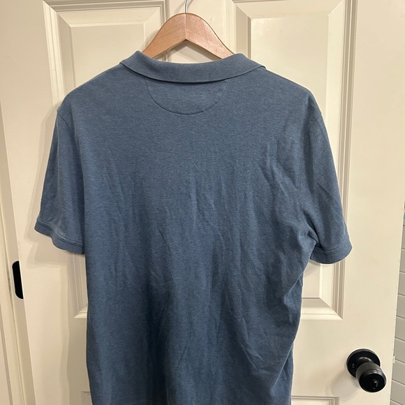 Great condition pre-worn Banana Republic Slate Polo Shirt size L. Luxury touch. - Picture 4 of 11